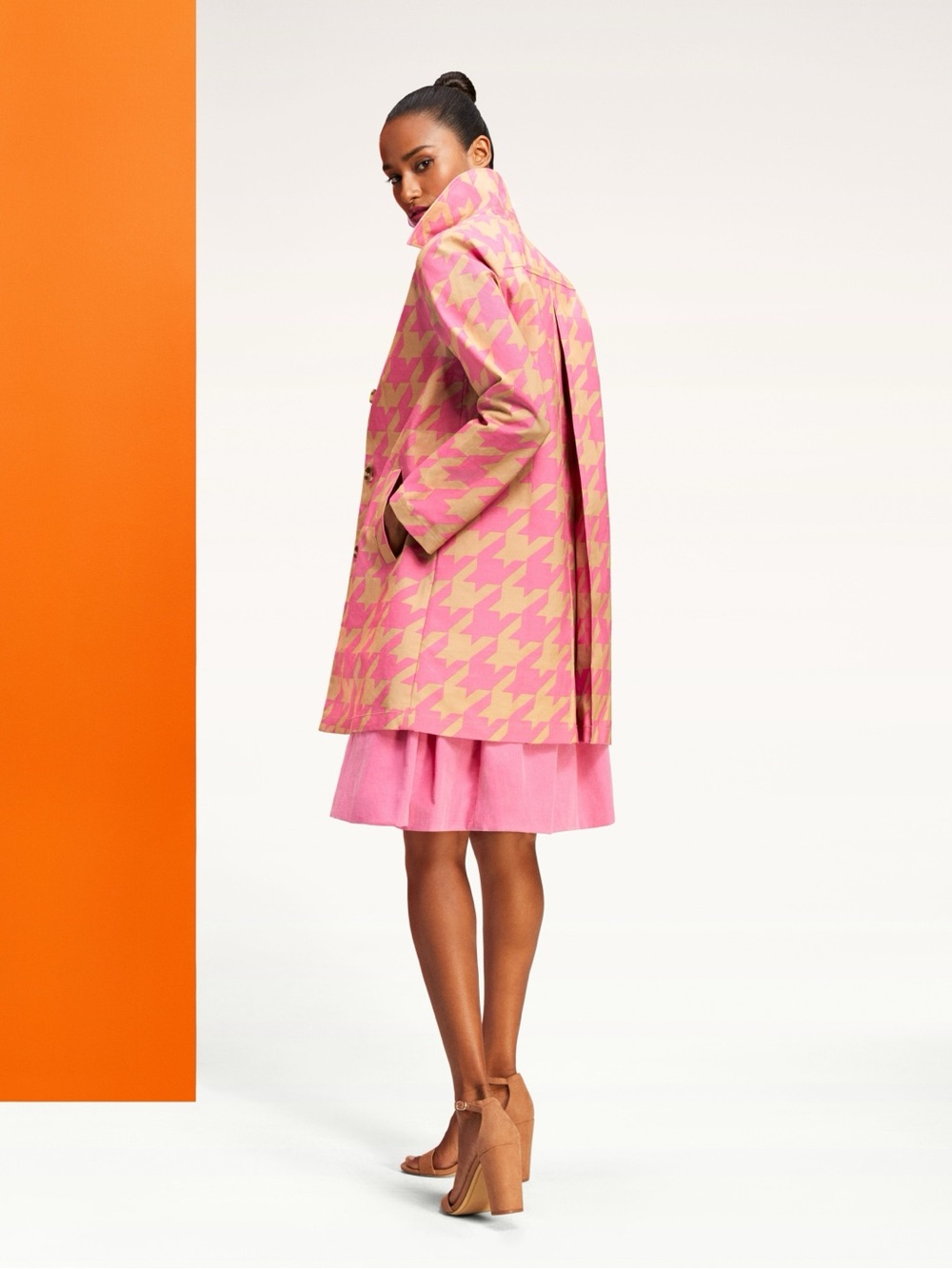 Isaac Mizrahi Target 20th Anniversary Pink Tan Houndstooth Rain Coat NWT S